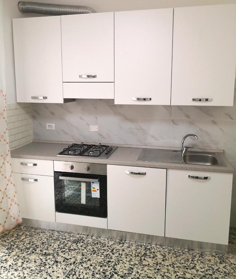 Centralissimo Bilocale,Parcheggio,Ac,Vicino A Stazione,Aeroporto 比萨 外观 照片